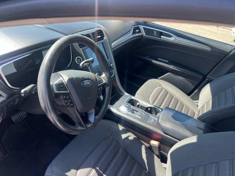 Ford Fusion SE 2019