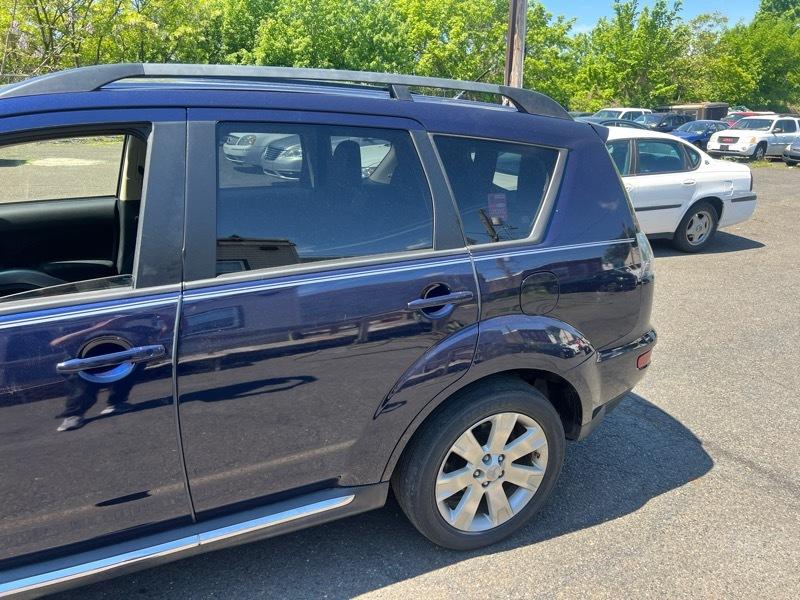 Mitsubishi Outlander SE 2WD 2013