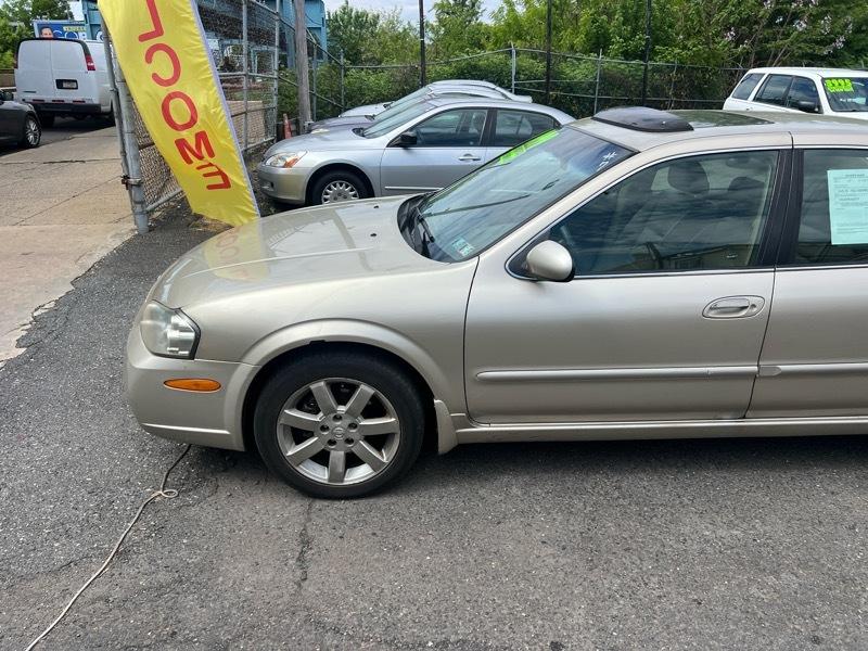 Nissan Maxima GLE 2002