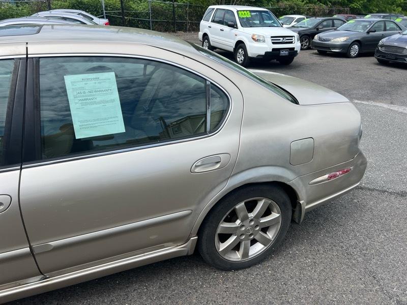 Nissan Maxima GLE 2002