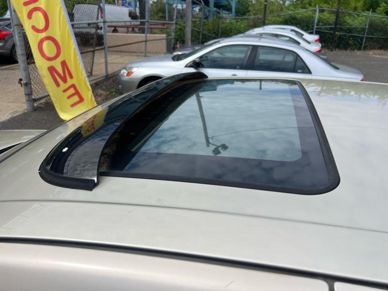 Nissan Maxima GLE 2002