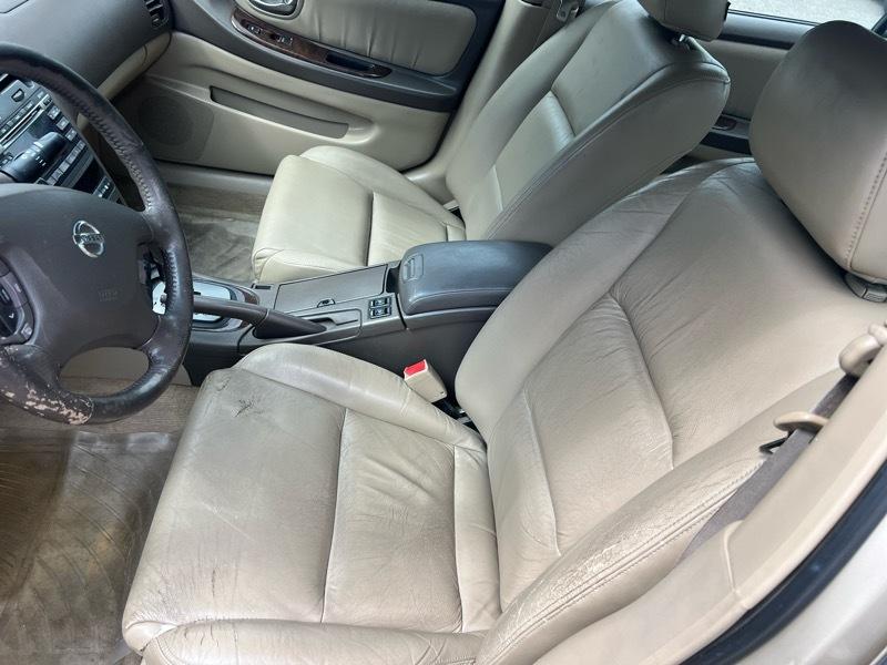Nissan Maxima GLE 2002