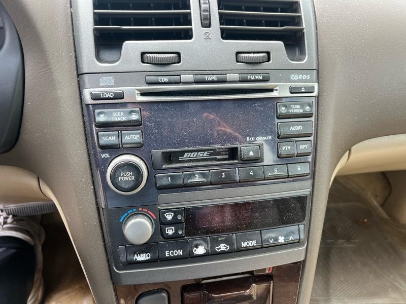 Nissan Maxima GLE 2002