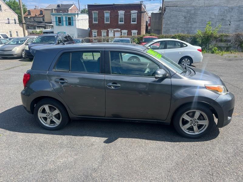 Scion xD 5-Door 2010