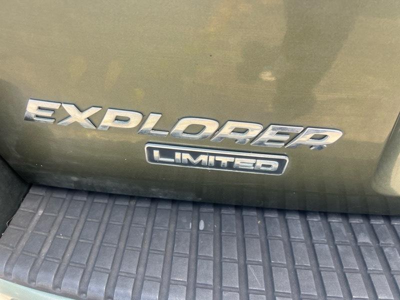Ford Explorer Limited 4WD 2002