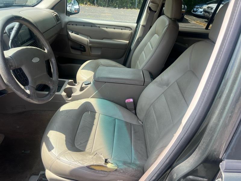 Ford Explorer Limited 4WD 2002