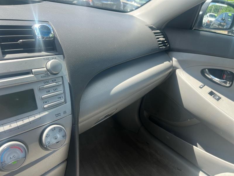 Toyota Camry Base 6-Spd AT 2011