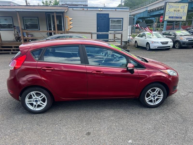 Ford Fiesta SE Hatchback 2017