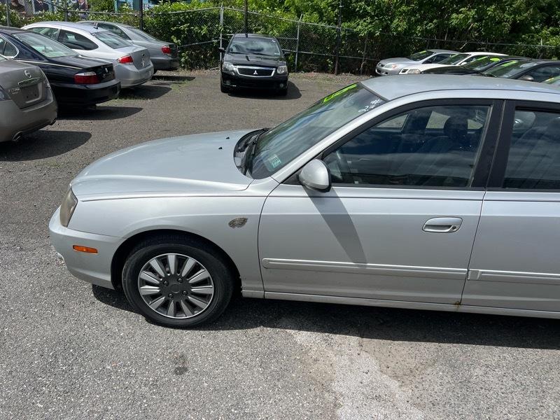 Hyundai Elantra GLS 4-Door 2006