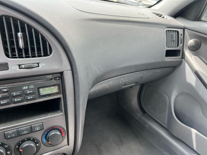 Hyundai Elantra GLS 4-Door 2006