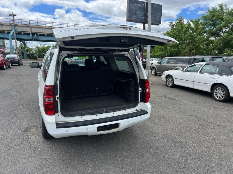 Chevrolet Suburban LT1 1500 4WD 2009