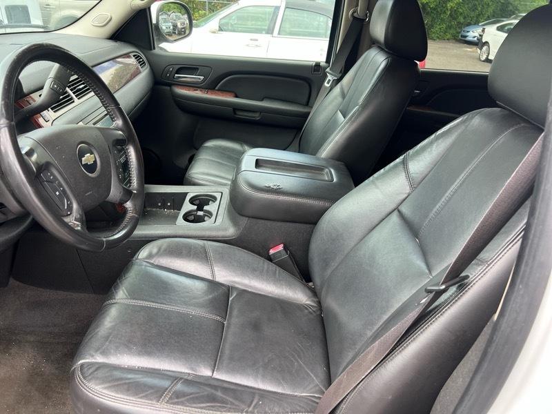 Chevrolet Suburban LT1 1500 4WD 2009