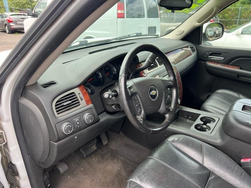 Chevrolet Suburban LT1 1500 4WD 2009