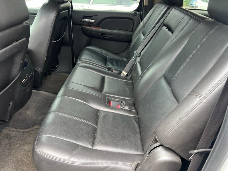 Chevrolet Suburban LT1 1500 4WD 2009