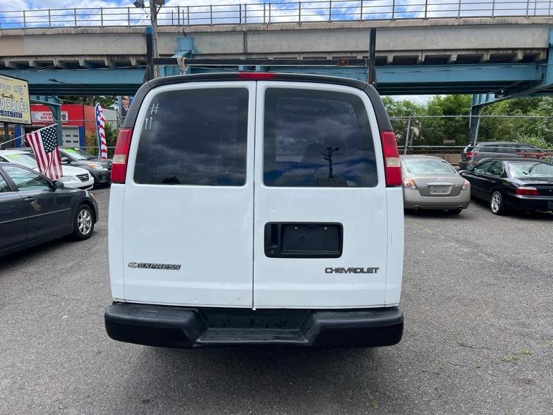 Chevrolet Express 2500 Cargo 2005