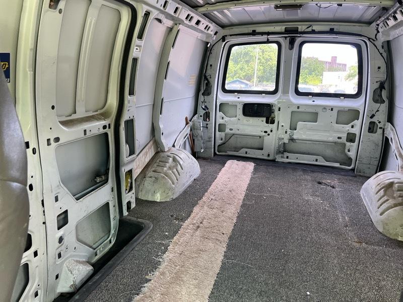 Chevrolet Express 2500 Cargo 2005