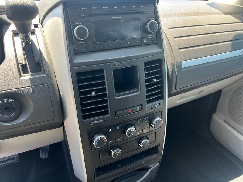 Dodge Grand Caravan SE 2010