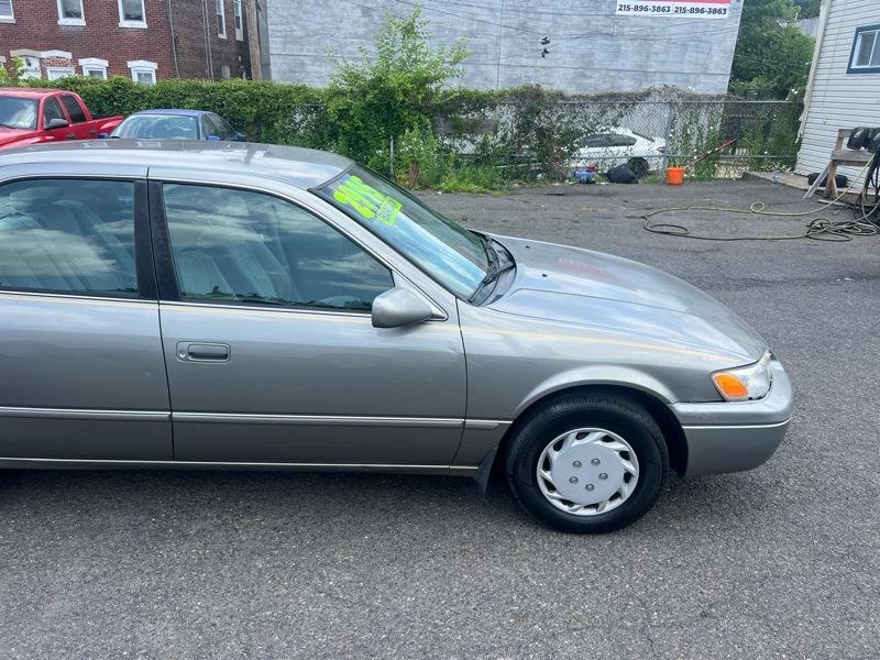 Toyota Camry CE 1999