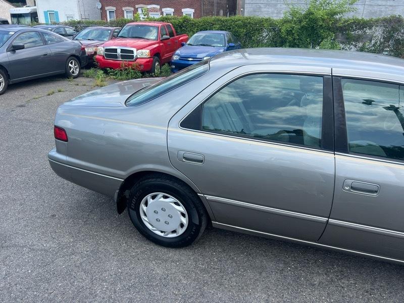Toyota Camry CE 1999