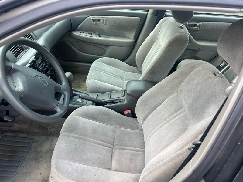 Toyota Camry CE 1999