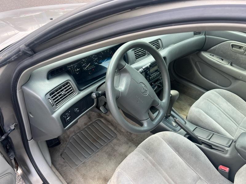 Toyota Camry CE 1999
