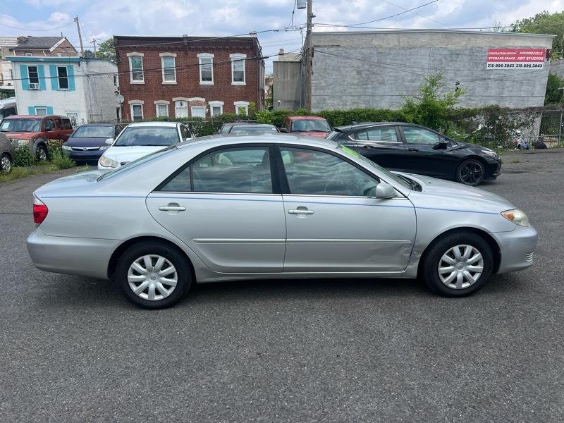 Toyota Camry Standard 2006