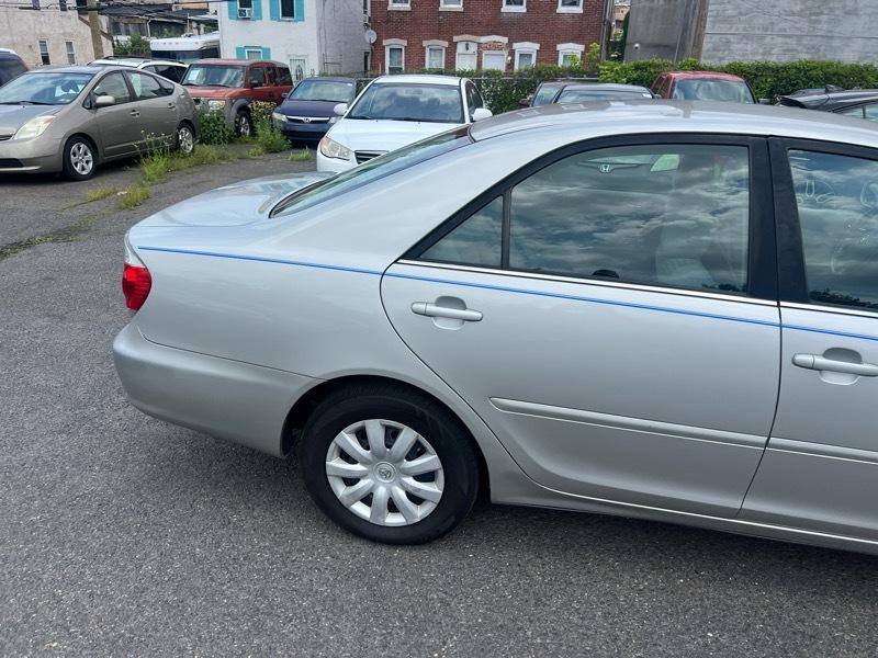 Toyota Camry Standard 2006