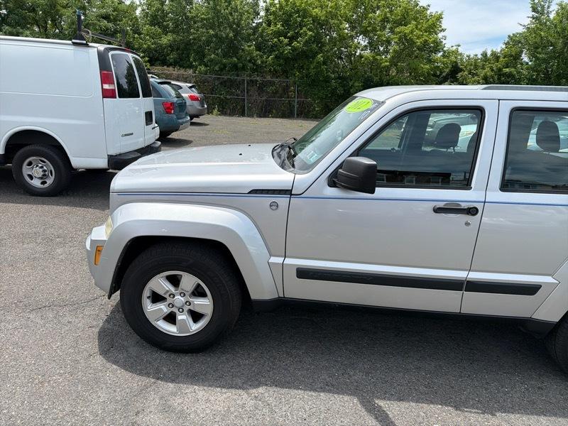 Jeep Liberty Sport 4WD 2012
