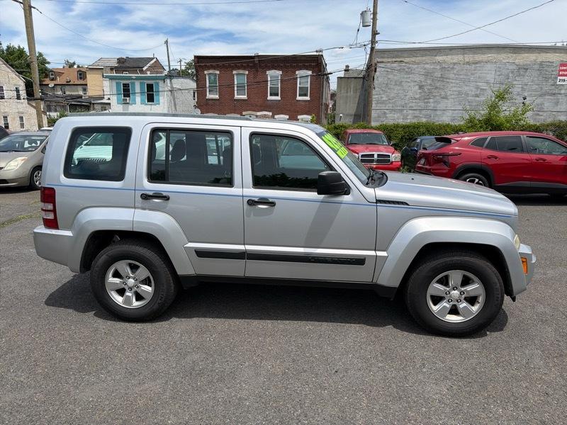 Jeep Liberty Sport 4WD 2012
