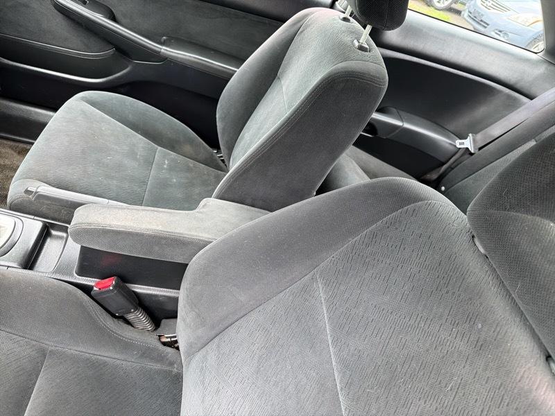 Honda Civic EX Coupe 4-spd AT 2003