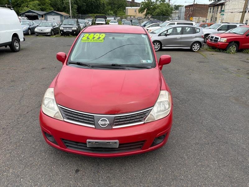 Nissan Versa 1.8 S 2007