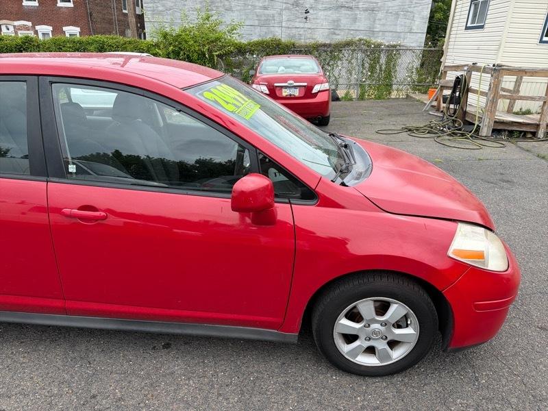 Nissan Versa 1.8 S 2007