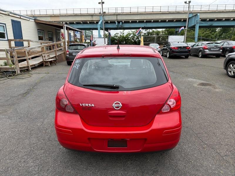 Nissan Versa 1.8 S 2007