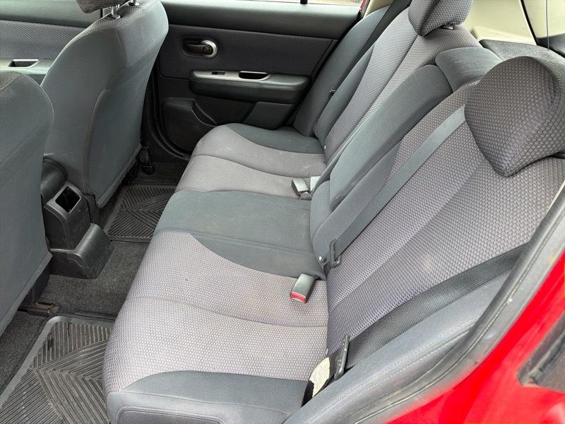 Nissan Versa 1.8 S 2007