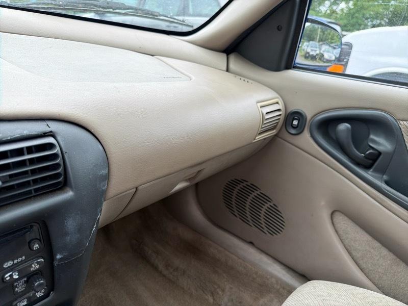 Chevrolet Cavalier LS Sport Sedan 2003