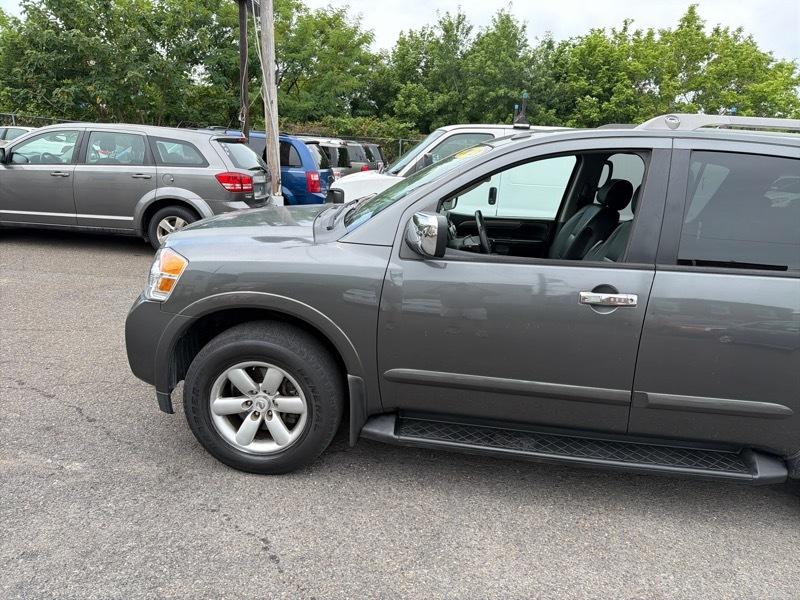 Nissan Armada SE 4WD 2010