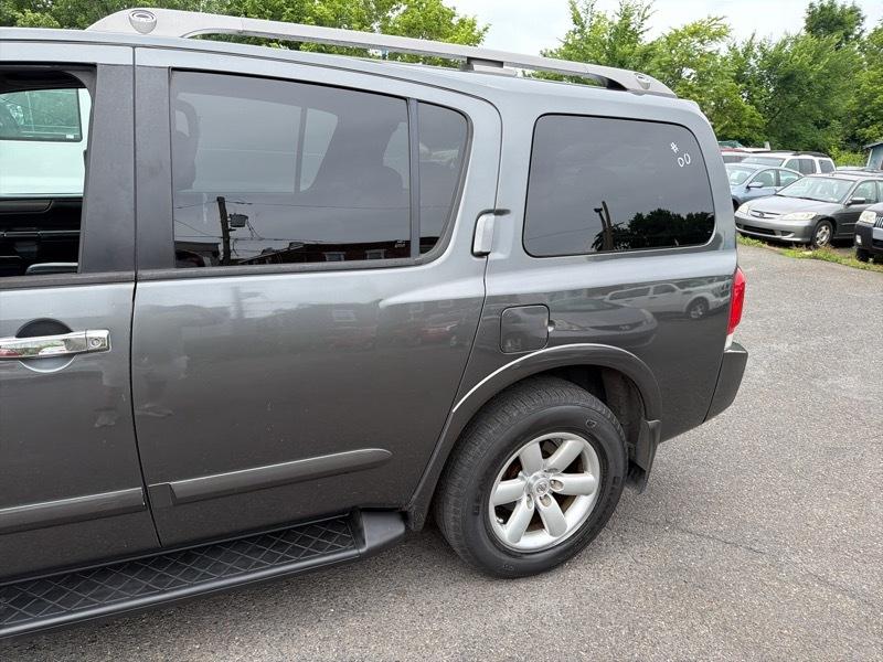 Nissan Armada SE 4WD 2010