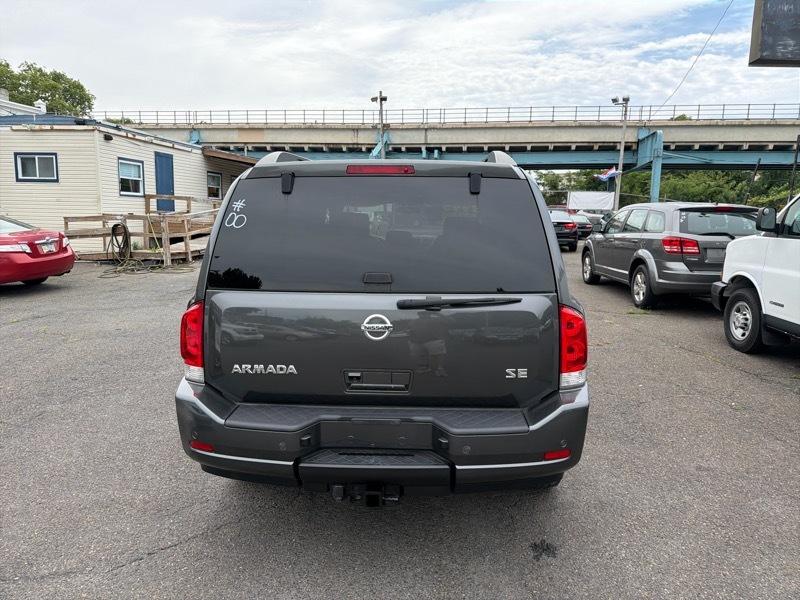 Nissan Armada SE 4WD 2010