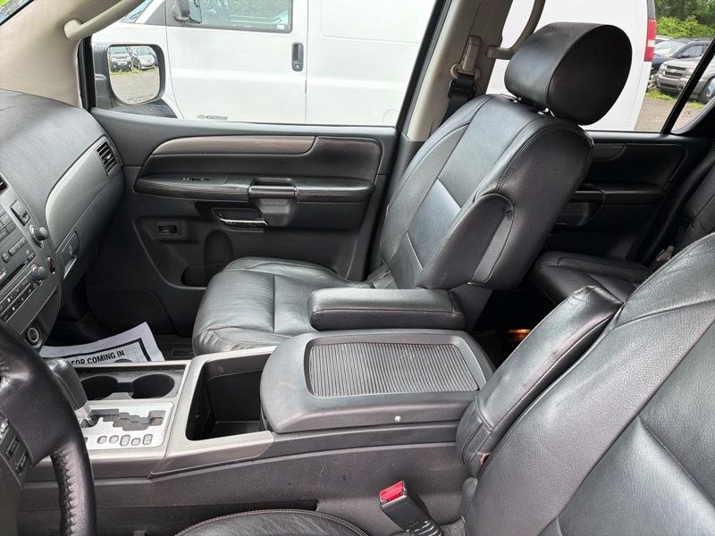 Nissan Armada SE 4WD 2010