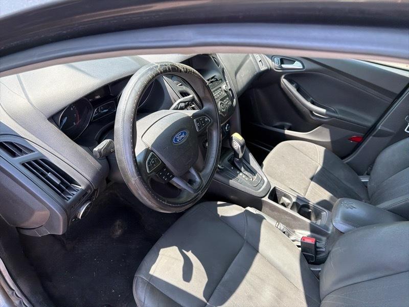Ford Focus SE Sedan 2016