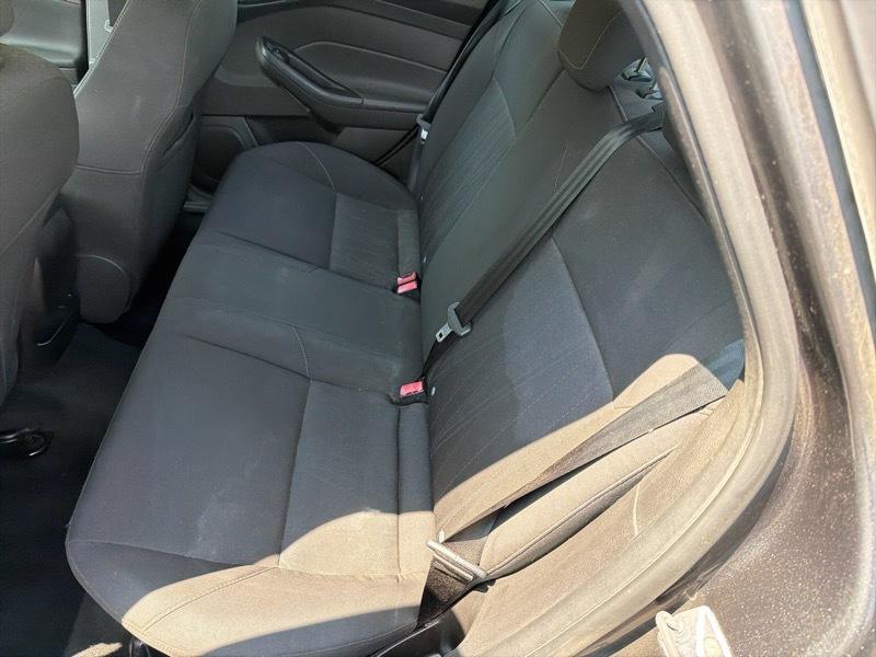 Ford Focus SE Sedan 2016