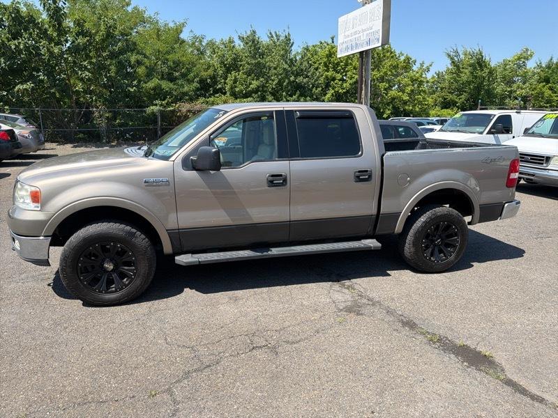 Ford F-150 Lariat SuperCrew 4WD 2004