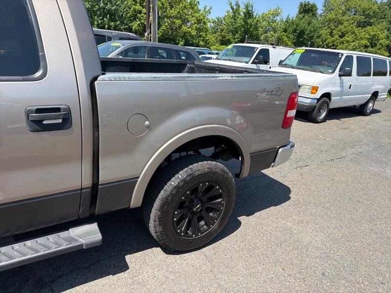 Ford F-150 Lariat SuperCrew 4WD 2004
