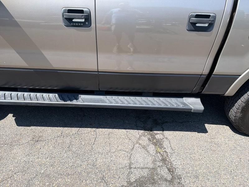 Ford F-150 Lariat SuperCrew 4WD 2004