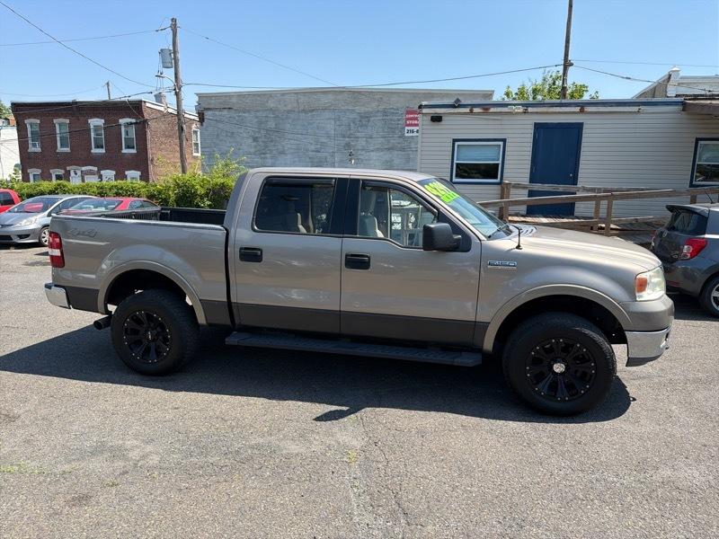 Ford F-150 Lariat SuperCrew 4WD 2004