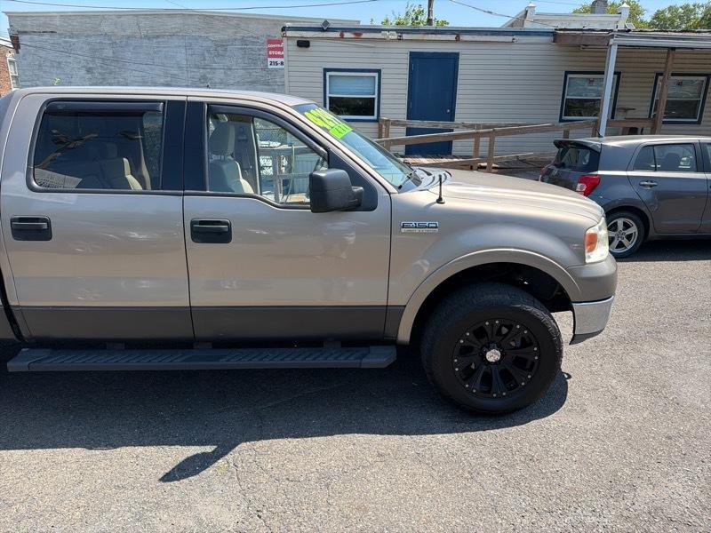 Ford F-150 Lariat SuperCrew 4WD 2004