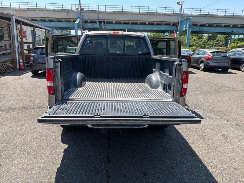 Ford F-150 Lariat SuperCrew 4WD 2004