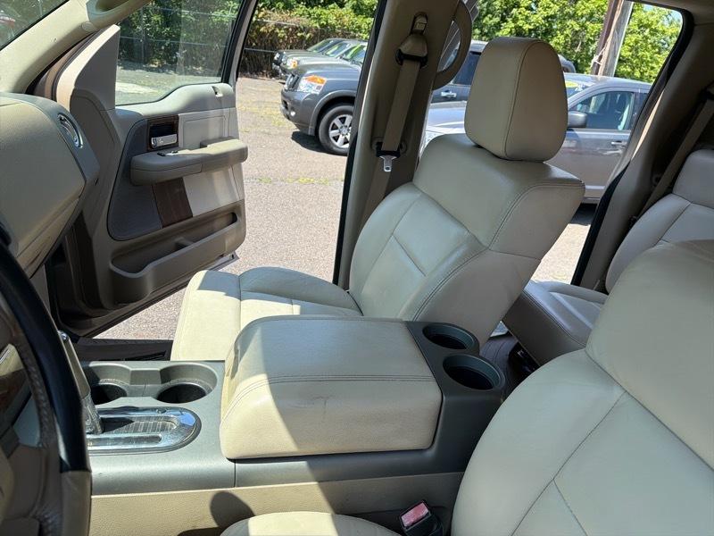 Ford F-150 Lariat SuperCrew 4WD 2004