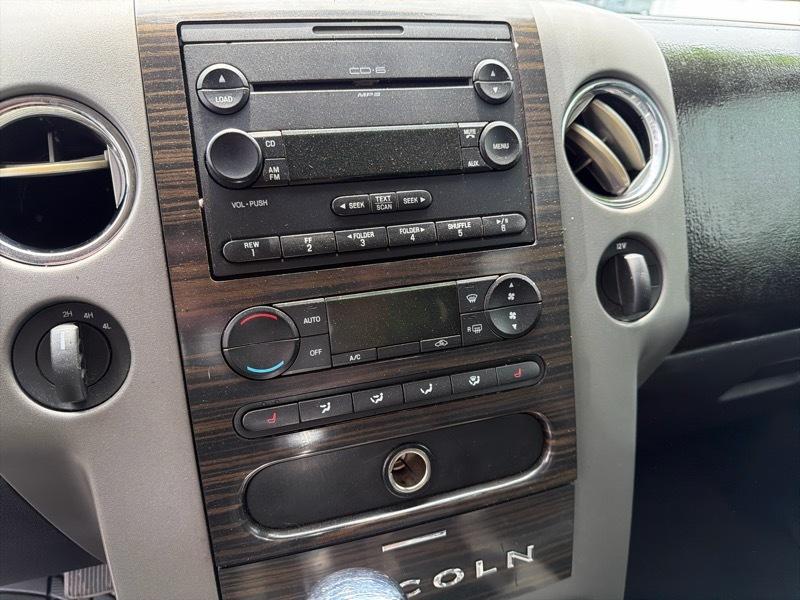 Lincoln Mark LT 4WD 2007