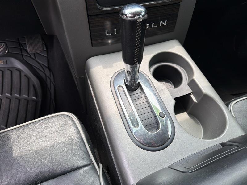 Lincoln Mark LT 4WD 2007